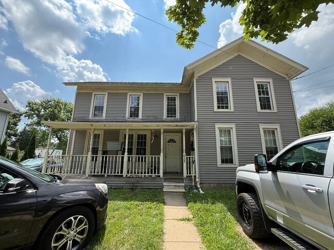 Building Photo - 635 Church St Unit Apt #3
