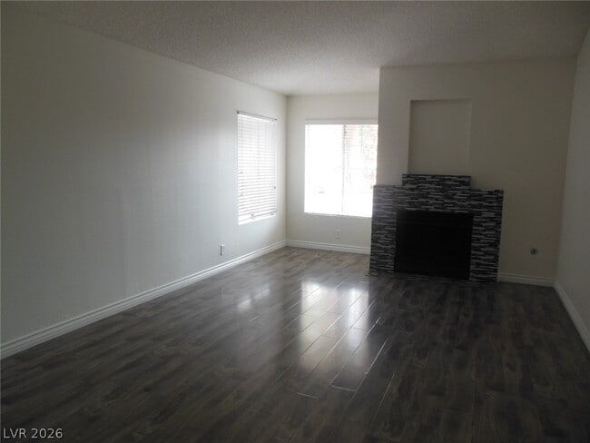 Photo - 3305 Surfline Dr