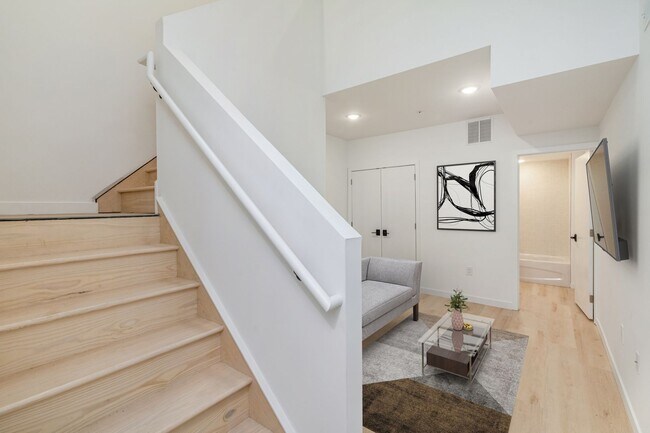 Photo - 2722 Hope St Unit 1 Bedroom