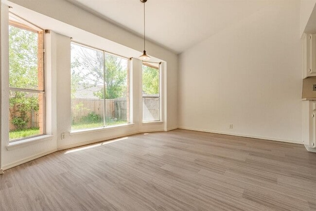 Photo - 1006 W Neptune Rd