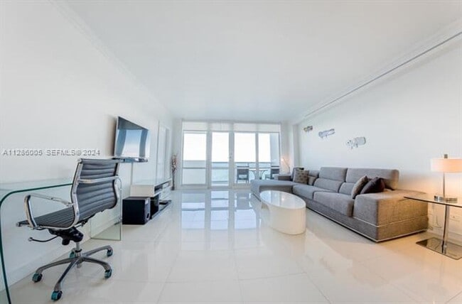 Building Photo - 5601 Collins Ave Unit 5601 Collins Ave #1206