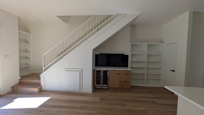 Photo - 3944 Buena Vista St