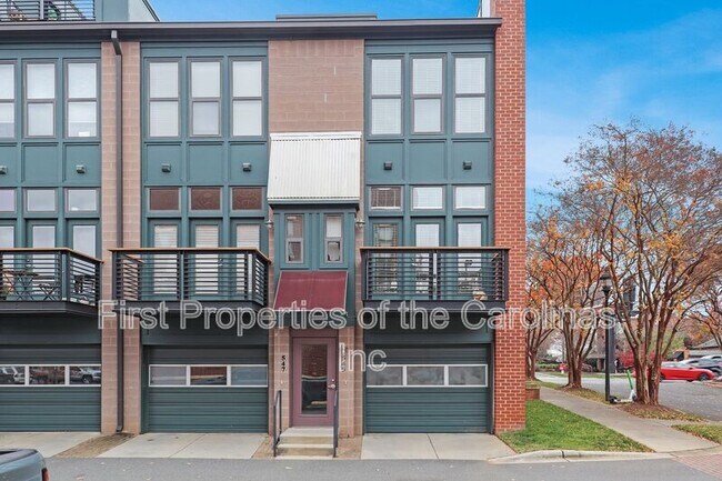 Photo - 547 New Bern Station Ct