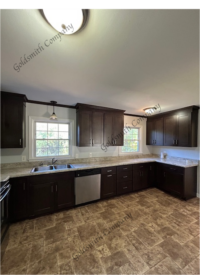 Photo - "3-Bedroom with 2 Baths and 2100 Sq Ft of ...