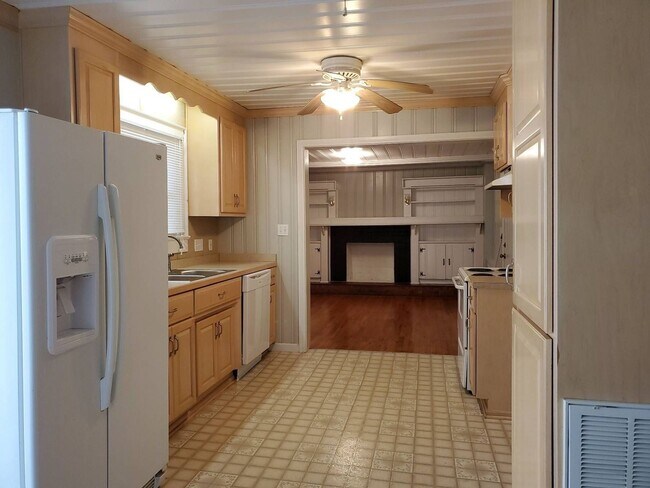 Photo - Great older home in Gastonia near Westfield Mall and Hospital