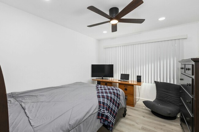 Photo - 5590 Shasta Ln