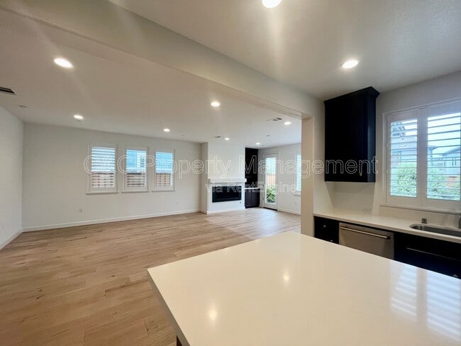 Photo - 2607 3rd Ave