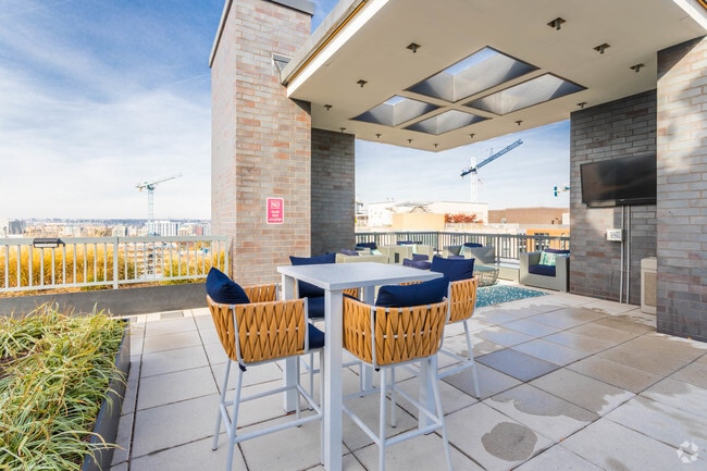 Rooftop Lounge