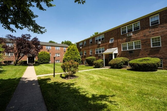 Photo - Rosewood Apartments