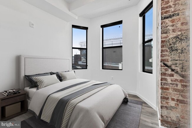 Photo - 506 H St NE Unit 301