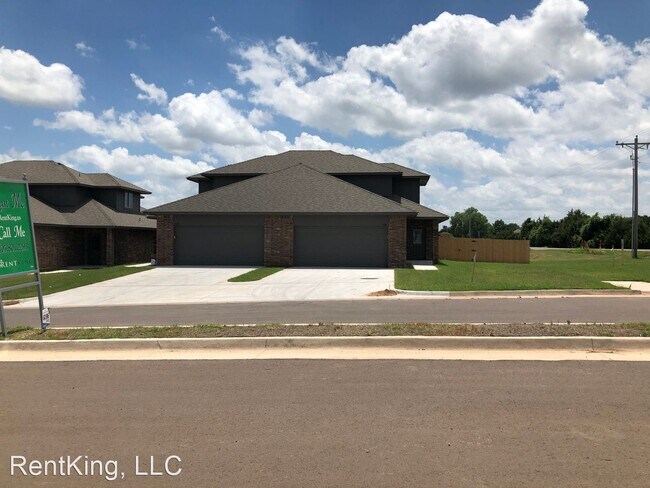 3 br, 2.5 bath House - 1528 NW 13th Street - 3 br, 2.5 bath House - 1528 NW 13th Street