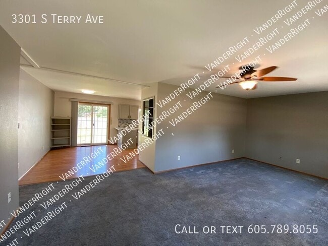 Photo - 3301 S Terry Ave