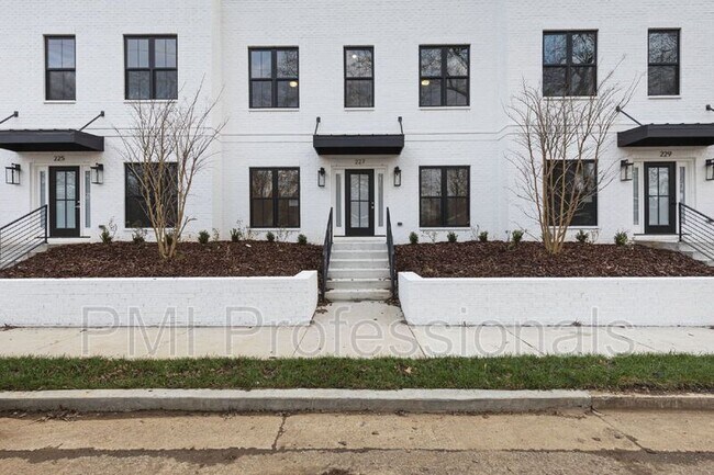 Photo - 225 S Bilbro Ave