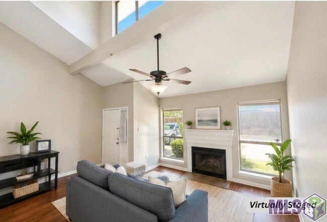 Building Photo - 9625 Siegen Ln