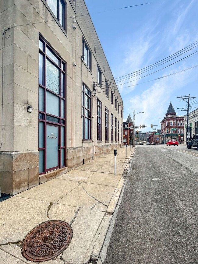 Building Photo - 101 E Lincoln Ave Unit 101 East Lincoln Avenue - 4A