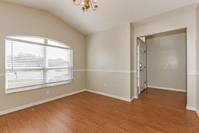 Photo - 1702 Erin Brooke Dr