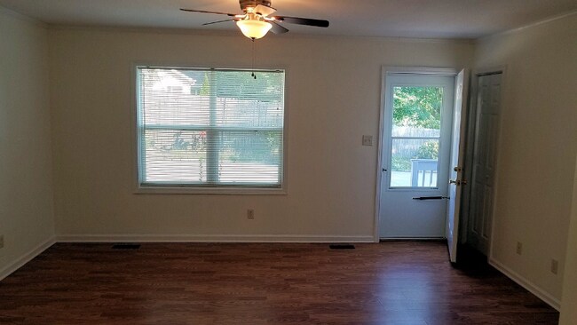 Photo - 1241 N Main St