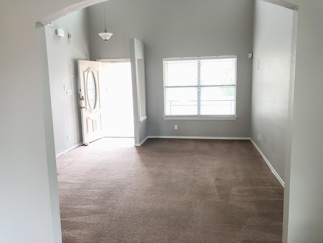 Photo - 4017 Hueco Land Ln