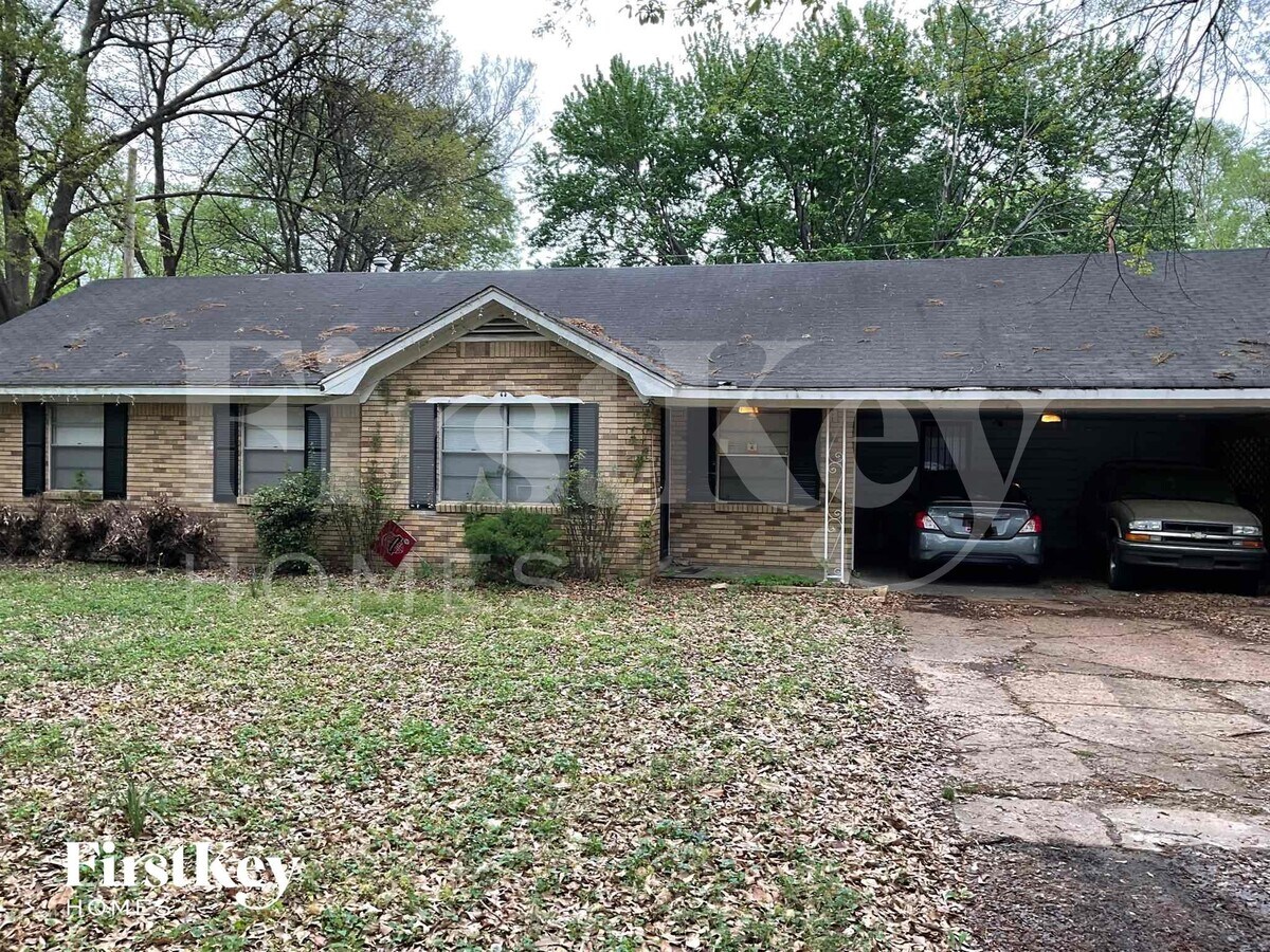 Photo - 1928 Croydon Ave