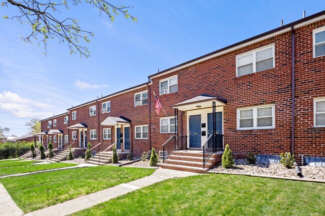 Photo - 227 S 7th Ave