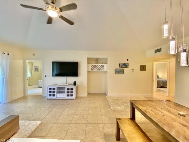 230 Sugar Pine Ln