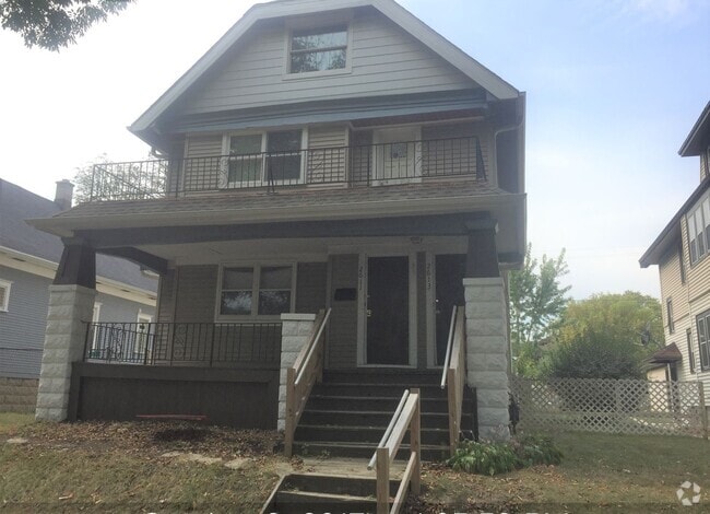 Building Photo - 2611 N 51st St Unit 2613 Rental