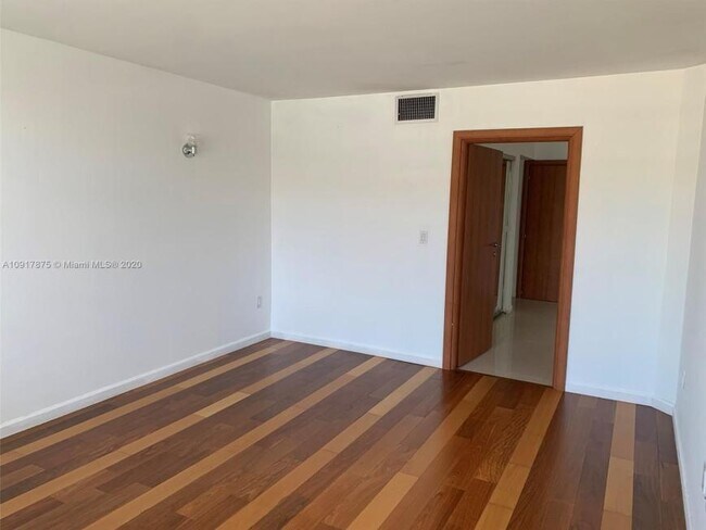 Photo - 1 bedroom in North Miami Beach FL 33179