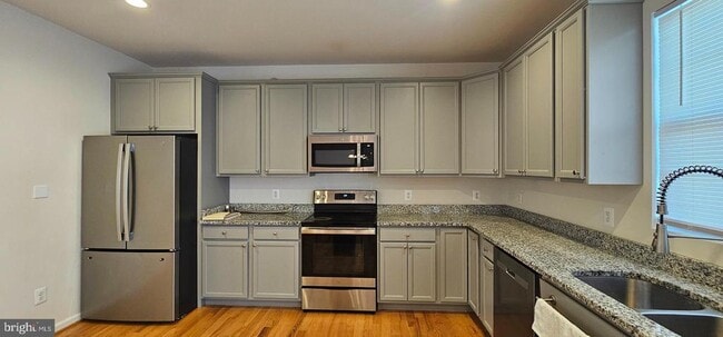 Photo - 114 Brockham Ct