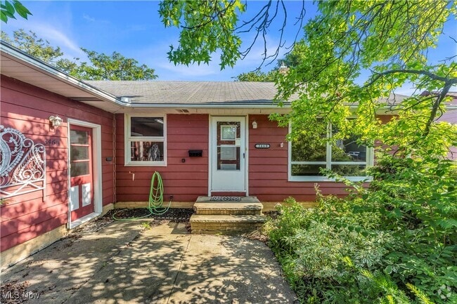 Building Photo - 3460 Hetzel Dr Rental