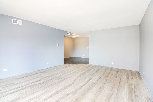 Photo - 16 Kingery Quarter Unit 208