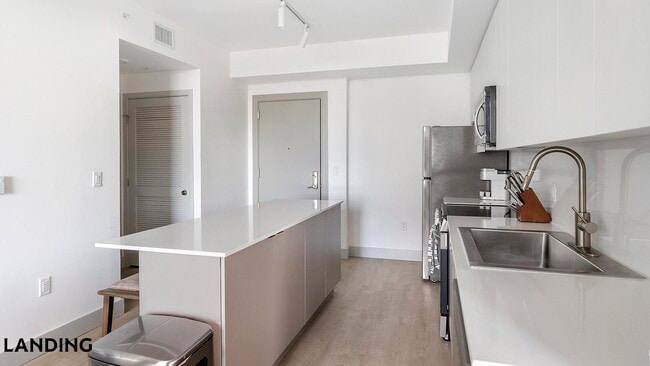 Photo - 1155 NE 126th St Unit 325