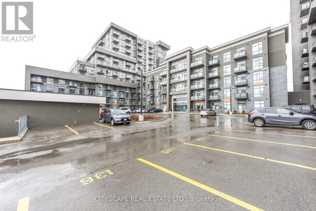 Photo - 450 Dundas St E Unit 323