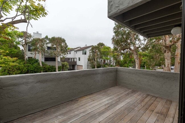 Photo - 2 bed, 2 bath Townhome – LA JOLLA/UTC