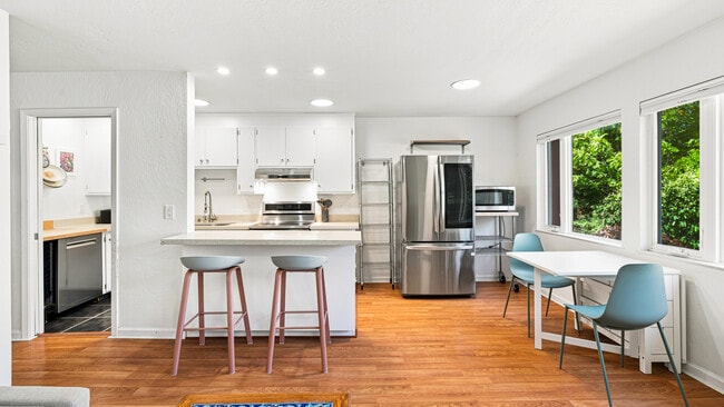 Photo - 1423 Walnut St