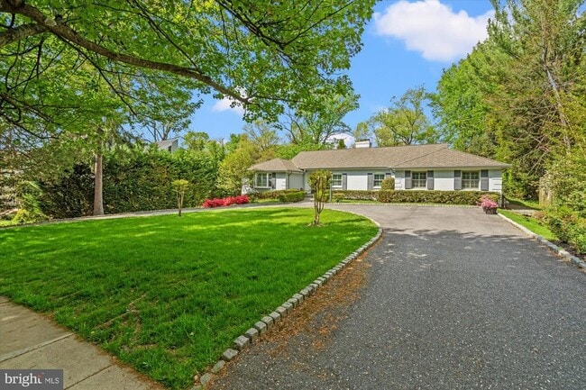 Photo - 4905 Dorset Ave