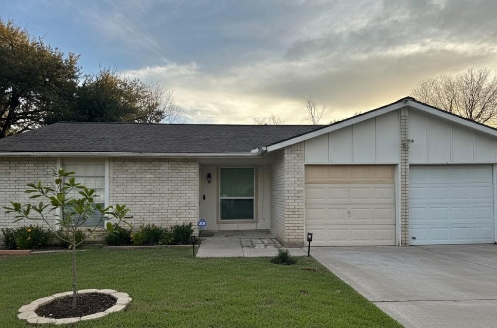 Photo - 2401 Dovehill Dr