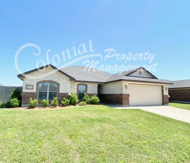 Building Photo - AVAILABLE SOON!