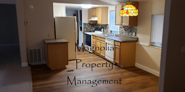 Photo - 3 bedroom 2 bathroom Double Wide Trailer