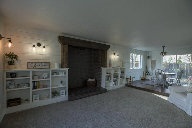 Photo - 1555 SW Gilson Ct