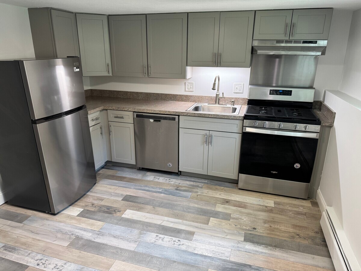 Photo - 11 Myles Standish Dr Unit 12A
