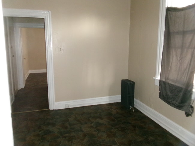 Photo - 240 W King St Unit Apt 3