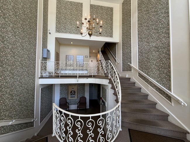 Lobby - 77 Atterbury Blvd Unit 313