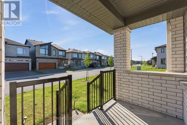 Photo - 660 Fenwick Wy