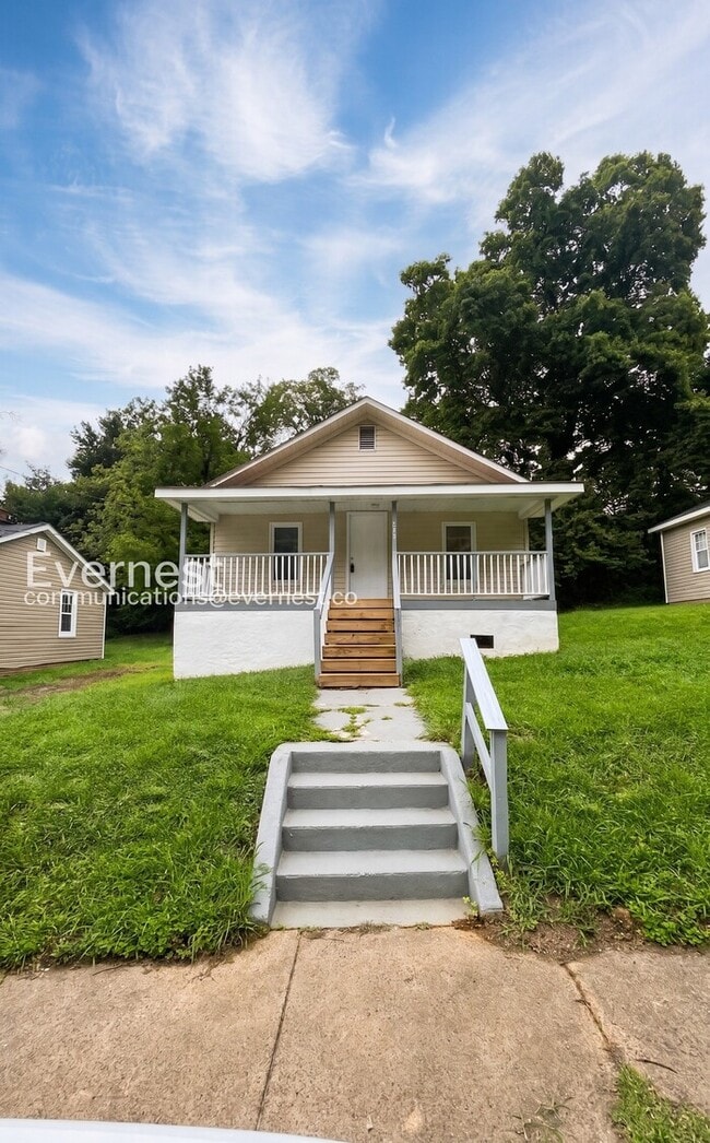 Photo - 3 Bed, 1 Bath Home in Winston-Salem / Vouchers Accepted / Available Now!