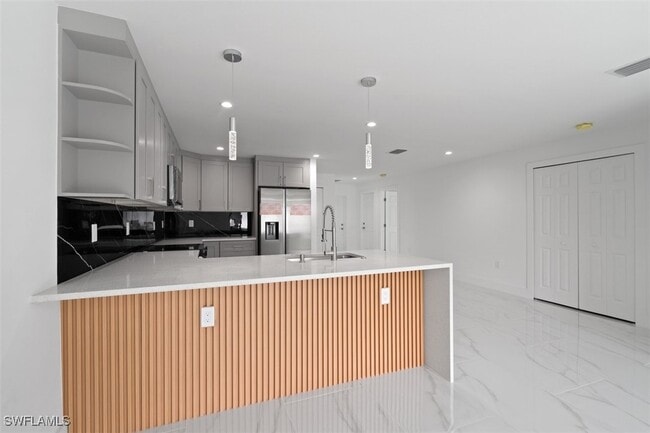 Photo - 5013 27th St SW
