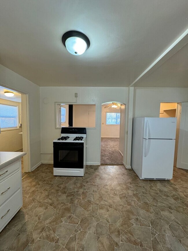 Photo - Hard to find 1 bedroom, 1 bath house - Water, sewer, AND garbage included