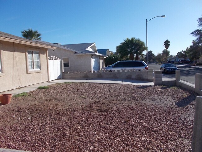 Photo - Charming 3-Bedroom, 2-Bath Single-Story Ho...