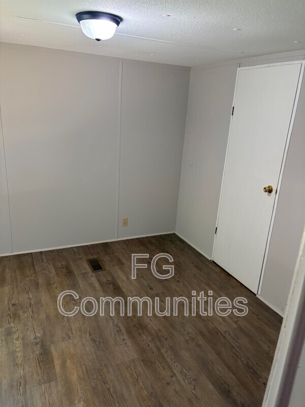 Photo - 1754 Zion Rd