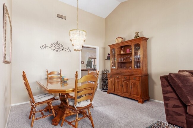 Photo - Furnished Rental, 55+, Move In Today!