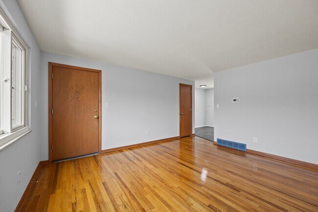 Photo - SWIGO - Folkestone Unit B